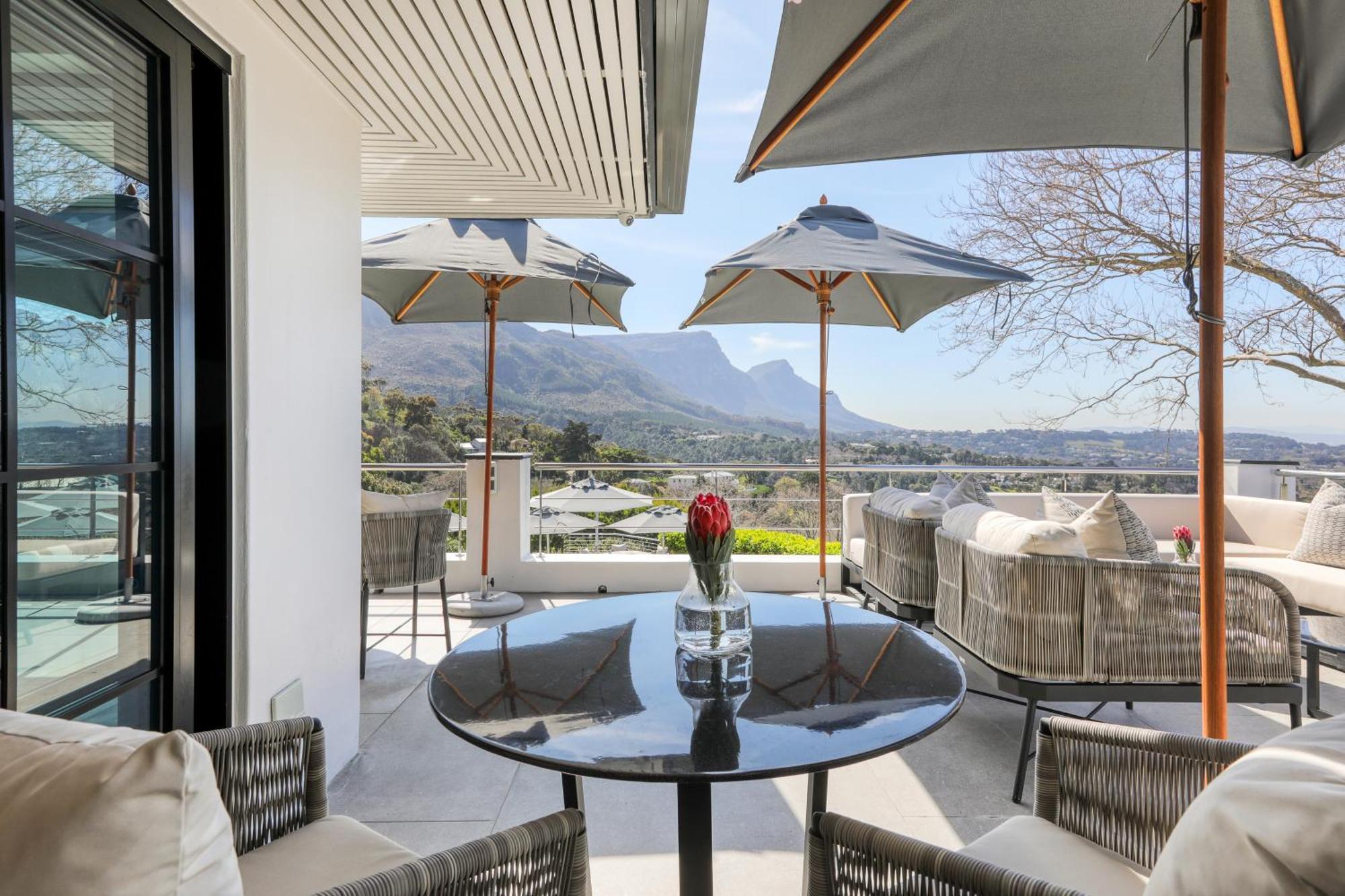 Lion View Private Luxury Retreat Gasthof