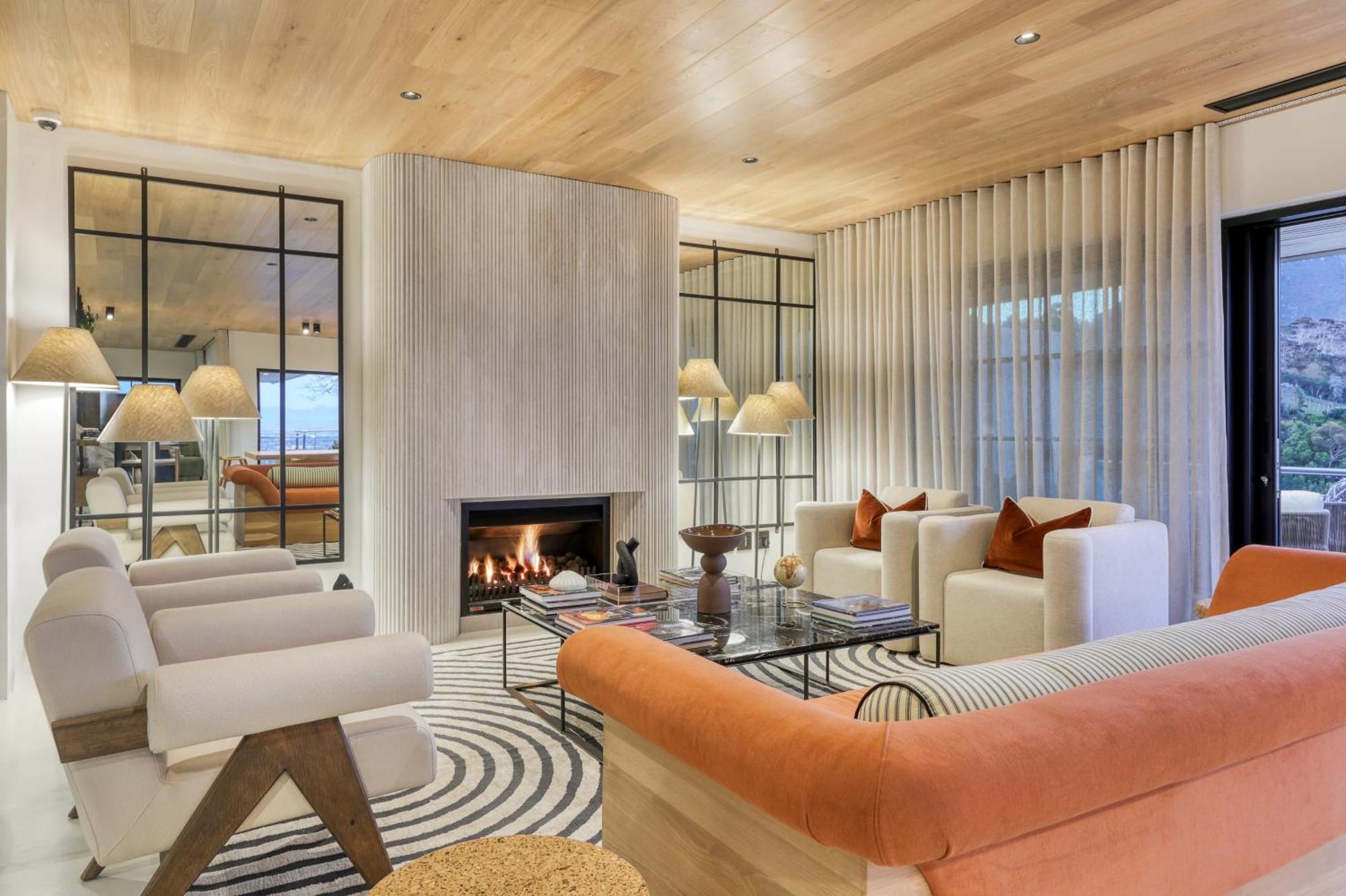 Lion View Private Luxury Retreat