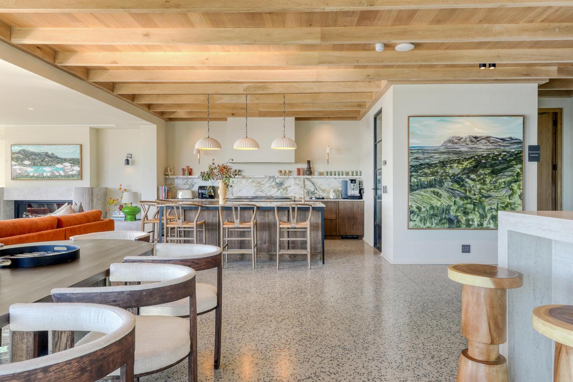 Lion View Private Luxury Retreat