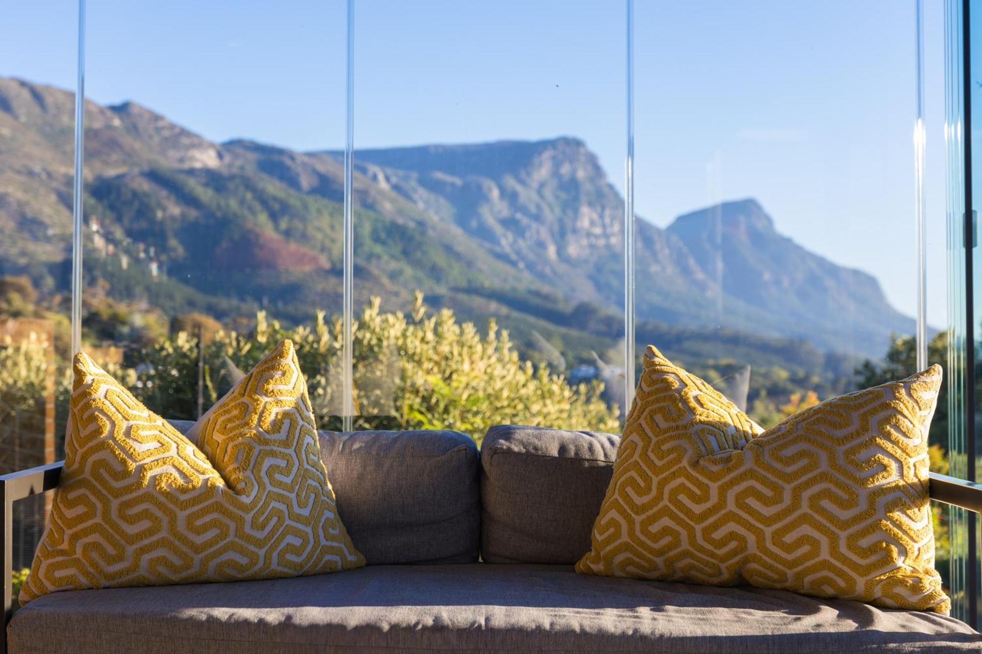 Lion View Private Luxury Retreat